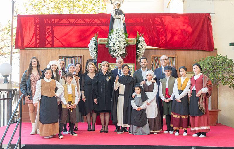 El Alcalde de Paterna participa con la Cofradía de San Vicente Ferrer de La Cañada en la conmemoración del patrón en València
