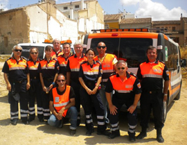 Voluntaris participants en l'extinció de l'incendi