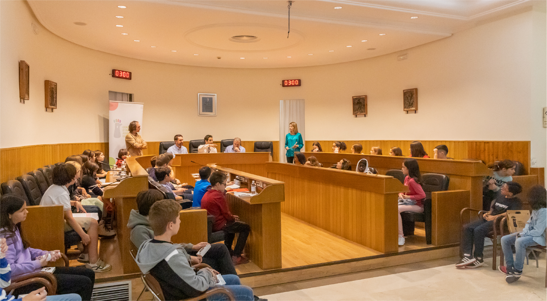 ple del Consell de la infància i adolescència de Paterna a l'Ajuntament de Paterna el 4 de novembre de 2022