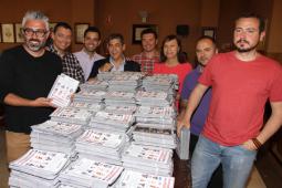 Los distintos candidatos con el libro de FAVEPA