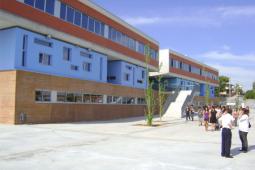 Imatge de l’IES de la Canyada que incorpora per primera vegada la Formació Professional