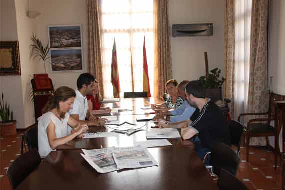 El alcalde de Paterna busca hacer del Ayuntamiento una administración transparente y participativa y del gobierno un órgano abierto y plural