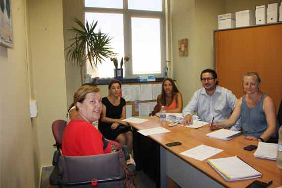 Miembros del equipo impulsor del Plan Municipal de Igualdad durante la reunión de hoy para sentar las bases y definir la hoja de ruta del proyecto