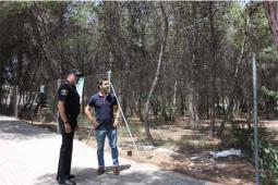 El alcalde de Paterna, Juan Antonio Sagredo junto con el Jefe de Policía, Rafael Mestre visitando la parcela de La Canyada donde se construirá el nuevo retén de Policía Local