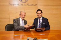El alcalde de Paterna Juan Antonio Sagredo junto al Rector de la Rector de la Universitat de València (UV), Esteban Morcillo esta mañana.