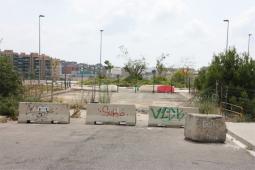 Imagen del puente que une Más del Rosari-La Coma con Burjassot con las obras paralizadas
