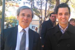 El alcalde junto al embajador francés
