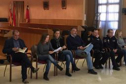 Mesa de  trabajo para abordar el problema de la finca amarilla