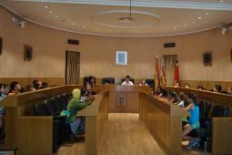 Imagen del pleno con niños y niñas
