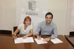 Firma del convenio con el Alcalde de Paterna, Juan Antonio Sagredo y la Presidenta de la EMTRE, Pilar Soriano