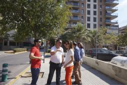 Visita del alcalde y concejales al barrio de Lloma LLarga