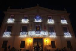 Ayuntamiento de Paterna iluminado