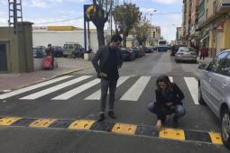 El alcalde y la concejal  revisando las obras