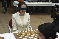 Paterna, epicentre dels escacs amb l'exhibició de la campiona mundial Mariya Muzychuk