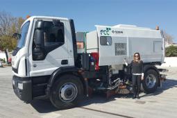Paterna incorpora una nueva barredora al servicio de limpieza viaria