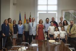 El Alcalde de Paterna recibe la medalla de la Cofradía de San Vicente Ferrer de La Cañada