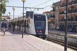 Paterna bonificará el 50% del abono del metro a sus estudiantes