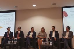 Mesa redonda sobre actuaciones municipales contra el cambio climático