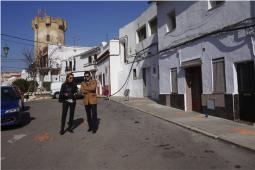 El alcalde y la concejala Campos visitando la zona donde se realizarán las obras