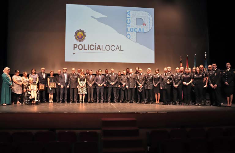 Paterna homenatja als seus agents en el Dia de la Policia Local