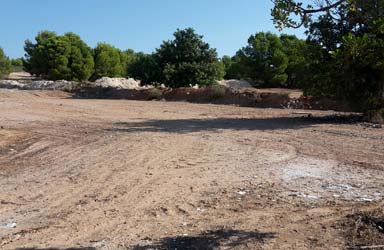 Medi Ambient neteja d’enderrocs l’entrada a les Moles des del camí de Bétera 