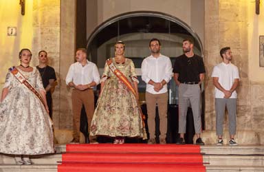 Els Space Elephants animen amb la seua música el pregó de les Festes Majors de Paterna