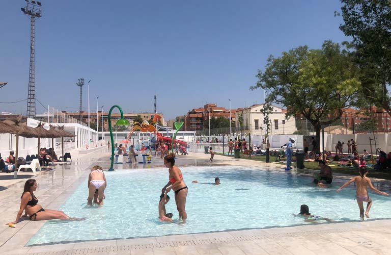 Paterna àmplia l'obertura de la piscina d'estiu fins al 9 de setembre