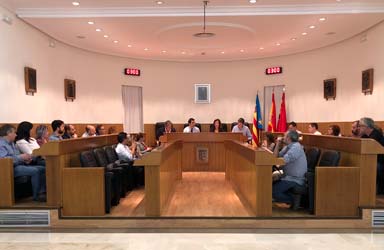 Paterna crea una Comisión con todos los concejales para tratar las ayudas a empresas declaradas de utilidad municipal