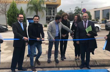 Paterna estrena el primer punto de recarga eléctrica público y gratuito en el Parque Tecnológico