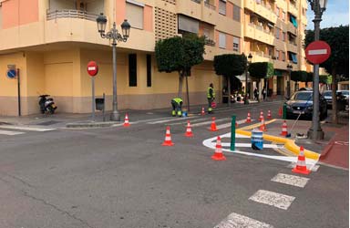 Paterna millora la seguretat viària i per als vianants de l'Av. Corts Valencianes