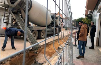 El Alcalde de Paterna supervisa el avance de las obras contra inundaciones de la calle Jacinto Benavente 