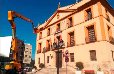 Paterna repara la cubierta del edificio del Palacio donde se ubica el Ayuntamiento