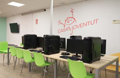 La Casa de la Joventut de Paterna obri la seua nova seu en el centre del municipi