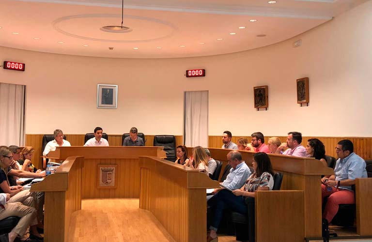 Paterna aprueba en pleno la prohibición definitiva de instalar tanatorios-crematorios en suelo residencial