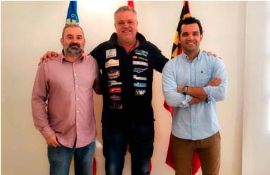 El Alcalde de Paterna recibe al paternero Titen Olmos, tercer puesto en el Campeonato de España de Rallyes 