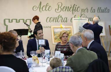 La cena benéfica contra el Cáncer de Paterna recauda 7.500 euros