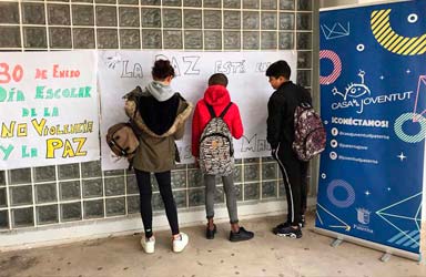 La Casa de la Juventud de Paterna conmemora el Día de la Paz con los alumnos/as de los institutos de la ciudad