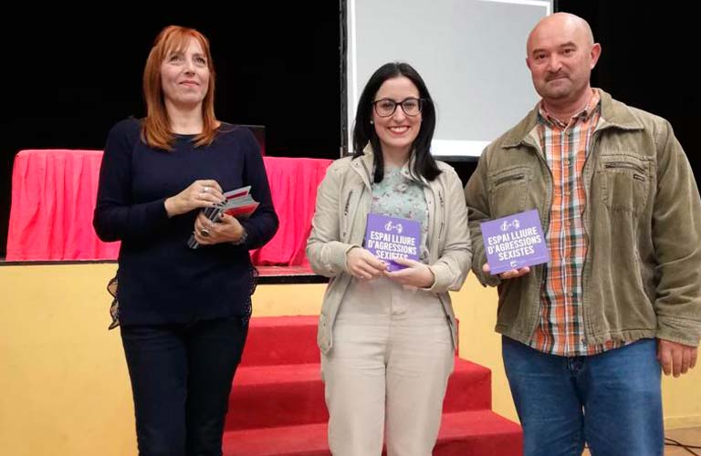 El Ayuntamiento y las entidades festeras  de Paterna se unen en la lucha por la igualdad de género 