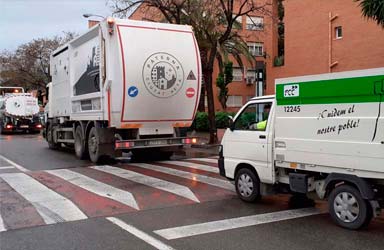 El Ayuntamiento de Paterna realiza un Plan de Choque de Limpieza en La Coma junto a Generalitat y Subdelegación de Gobierno