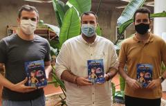 El paternero Omar Ruíz dona sus obras a las bibliotecas y agencias de lectura de la ciudad