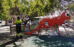 Paterna retoma los bandos, triplica los baldeos e incrementa la limpieza de parques infantiles para prevenir la transmisión comunitaria del coronavirus