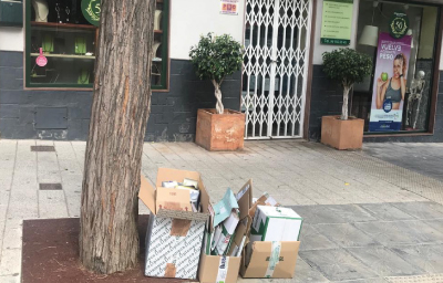 Más de 300 establecimientos de Paterna participan en la campaña de recogida de cartón comercial