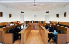 Ayuntamiento, Generalitat y Gobierno incrementarán esfuerzos para erradicar las ocupaciones de viviendas y mejorar la convivencia en el barrio de La Coma