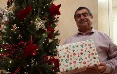 El Ayuntamiento edita papel de regalo con motivos de Paterna para fomentar las compras en el comercio local