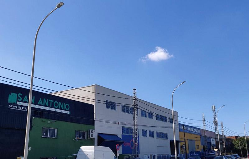 El Ayuntamiento de Paterna completa la eficiencia energética y lumínica del polígono Fuente del Jarro con 522 nuevas luminarias LED 