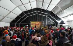 La solidaria carrera de San Silvestre de Paterna recauda 1.200 kg de alimentos
