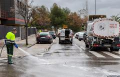 El Ayuntamiento inicia una nueva campaña de limpieza intensiva de calles, zonas verdes, contenedores  y elementos urbanos de todos los barrios en Paterna