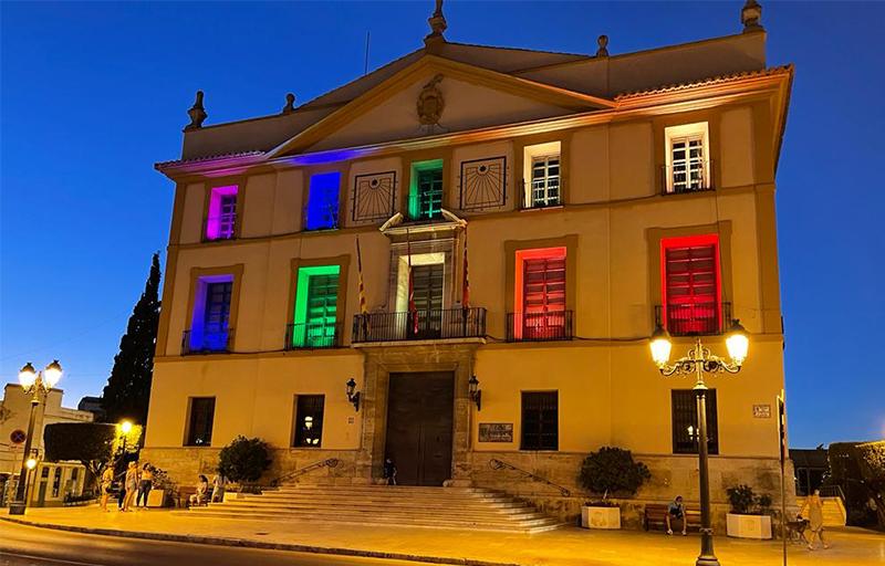 Paterna celebra el Día del Orgullo LGTBI con talleres, un mural y un Punto Arcoíris