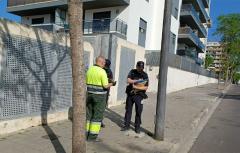 Primeras sanciones en Paterna a los propietarios de perros por no recoger las cacas de sus mascotas de la vía pública 