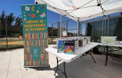El Ayuntamiento de Paterna estrena su servicio de Bibliopiscina